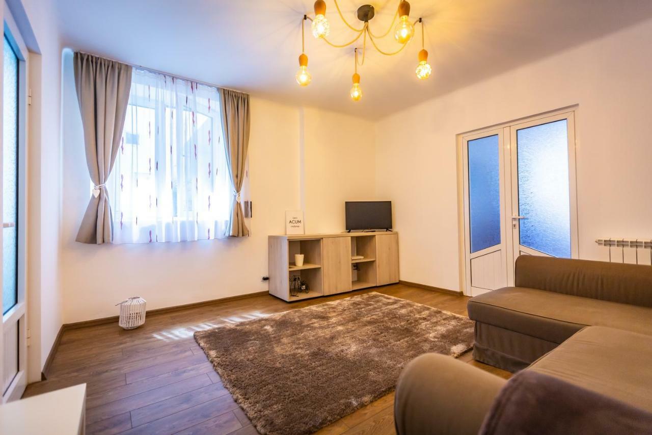 Central Apartment Braşov Buitenkant foto