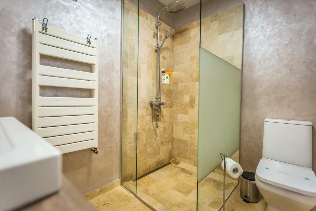 Central Apartment Braşov Buitenkant foto